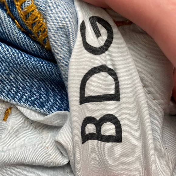 BDG • Ripped Jeans - Picture 12 of 12